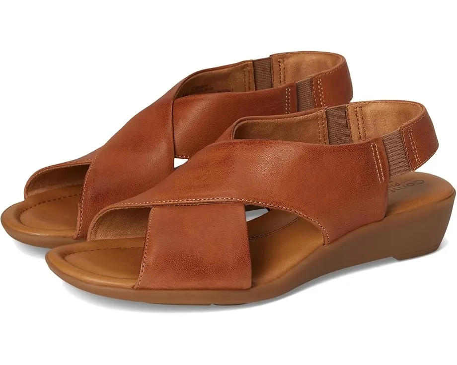 Сандалии Comfortiva Emilee на клиновидном каблуке с перекрестными ремешками