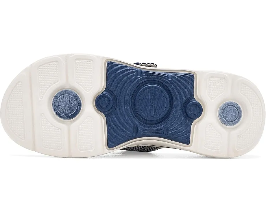 Сандалии SKECHERS GO Walk Arch Fit 2.0 Resort Day с блестками и клиньем