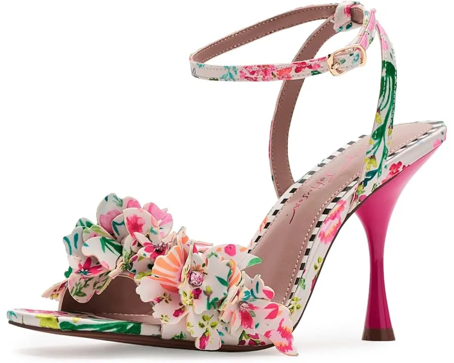 Туфли Blue by Betsey Johnson Hilley с цветным каблуком и аппликацией цветка