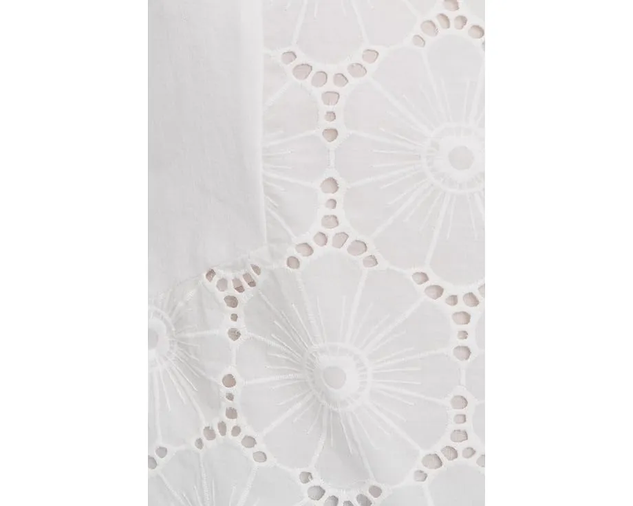 Блуза Vince Camuto без рукавов с вышивкой спереди