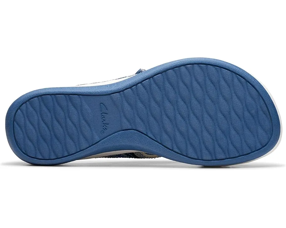 Сандалии Clarks Arla Wave на платформе с пеной Cushion Soft