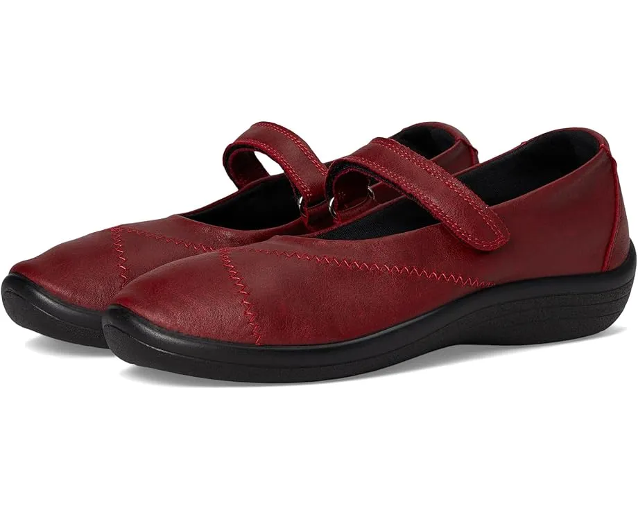 Балетки Triglav с ремешком на липучке и поддержкой свода Arcopedico