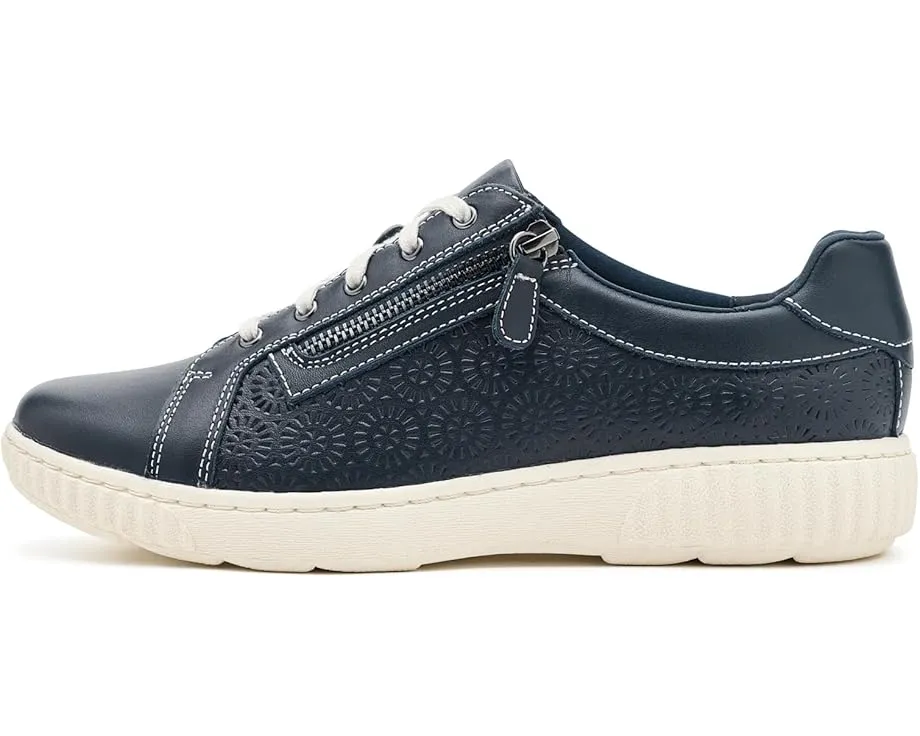Ботинки Caroline Rio от Clarks с лазерной перфорацией и боковой молнией