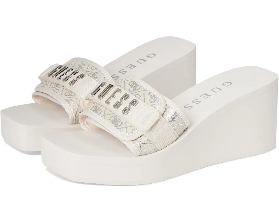 Босоножки GUESS Dellean на платформе с квадратным носком и стразом