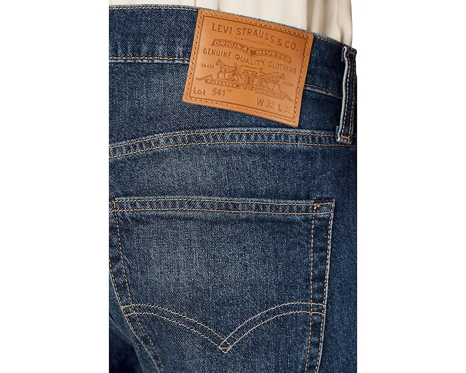 Джинсы Levi's 541 Athletic Taper с расслабленным кроем и эластаном