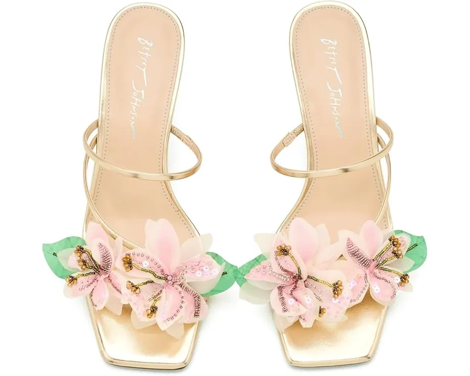 Босоножки Blue by Betsey Johnson Wells с каблучком и цветочным декором