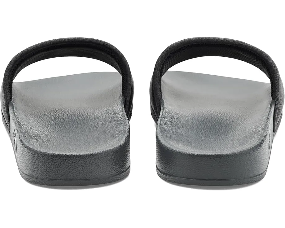 Слайды Base Camp Slide III от The North Face с амортизацией
