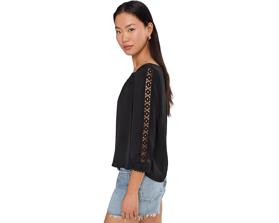 Блуза Vince Camuto с квадратным вырезом и кружевной кокеткой из полиэстера