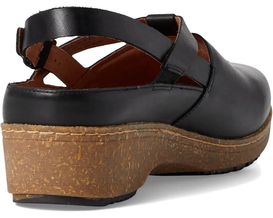 Сандалии SoftWalk Arica на танкетке с кожаной стелькой и ремешком