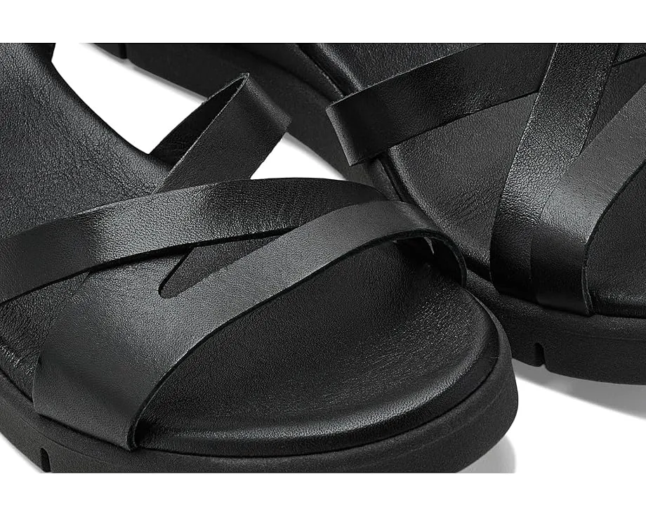 Босоножки Eric Michael Nicola на танкетке с регулируемым ремешком