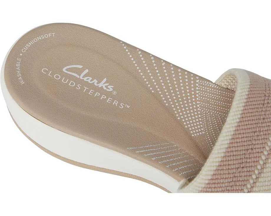 Сандалии Clarks Arla Hollis из коллекции Cloudsteppers на подошве из ЭВА