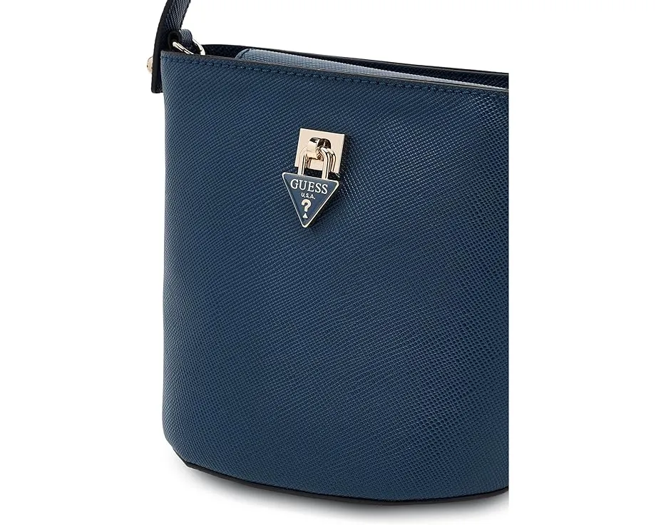 GUESS Бакет Patsie Top Handle с цепным ремнем