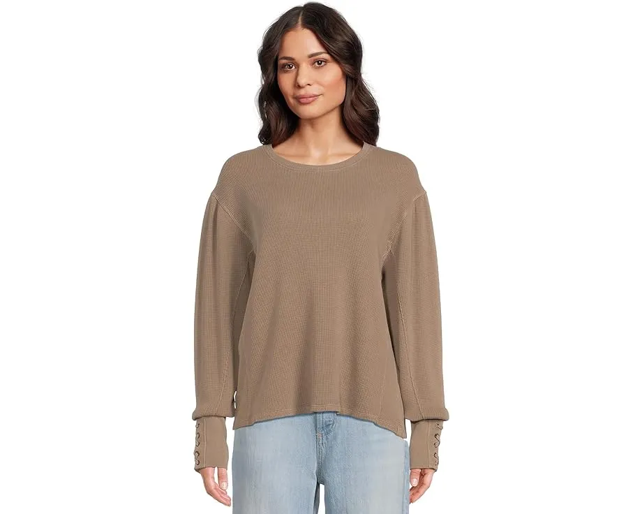 Свободный топ Lapis Cuff от Free People с вафельной текстурой и шнуровкой на манжетах