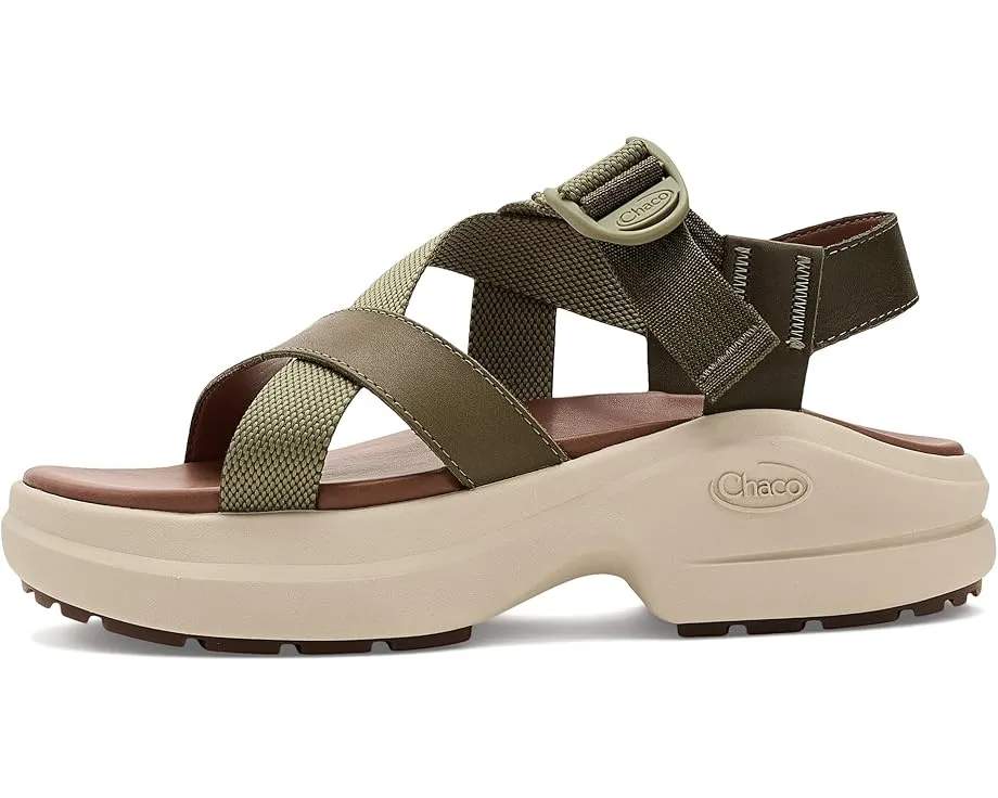 Сандалии Chaco Cushform на кожаной подошве с каблуком