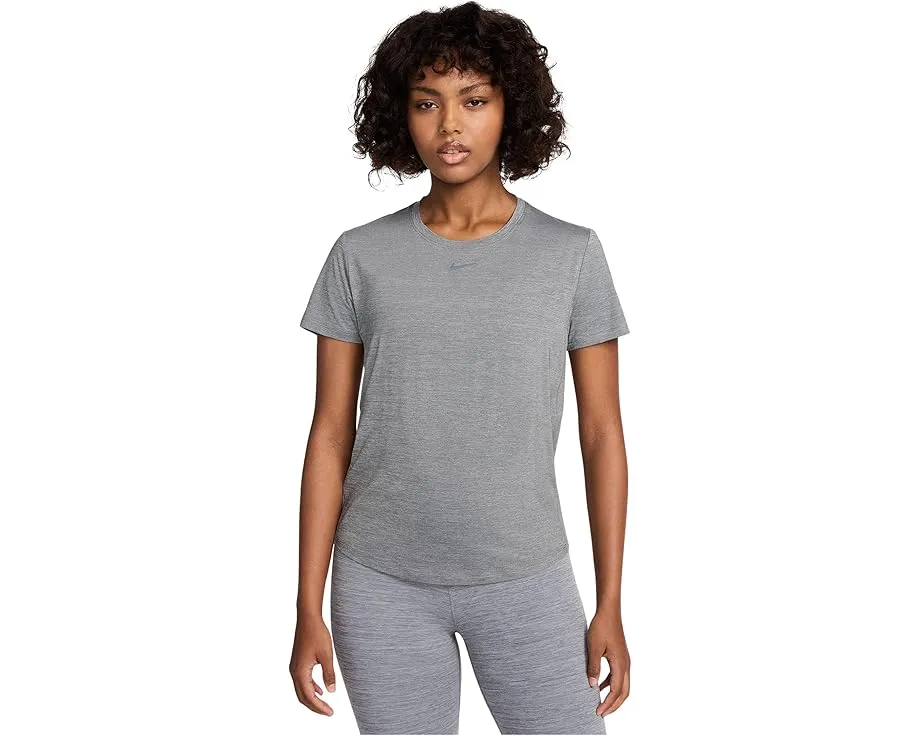 Футболка Nike One Classic с коротким рукавом и технологией Dri-FIT