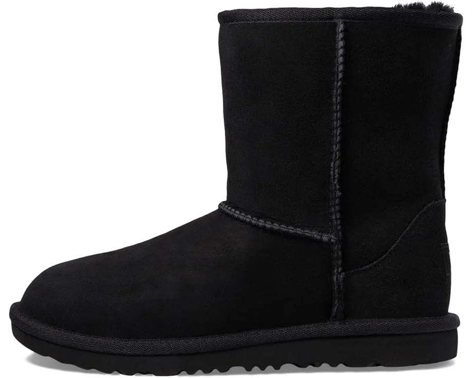 Угги UGG Kids Classic II для детей из овчины с подошвой Treadlite