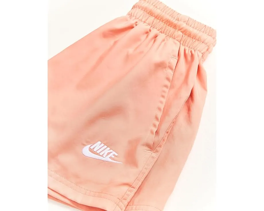 Шорты Nike Kids Sportswear Club 4.5 дюйма (11.43 см) из твила для детей