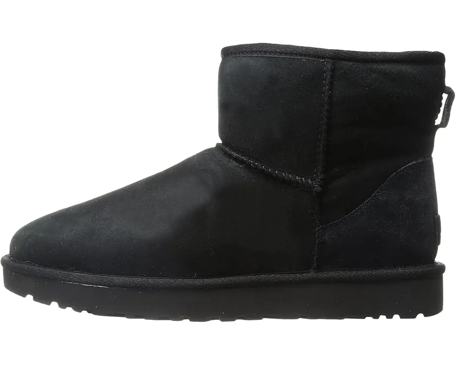 Мини-ботинки UGG Classic Mini II с водонепроницаемой пропиткой и подошвой Treadlite
