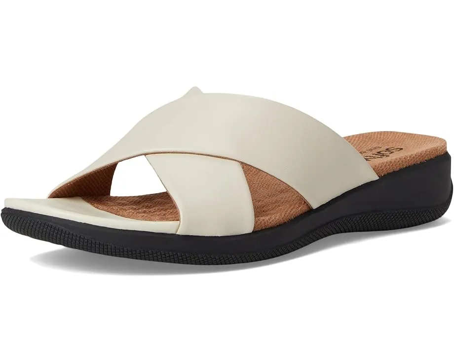 Сандалии SoftWalk Tillman с открытым носком и перекрещивающимися ремешками