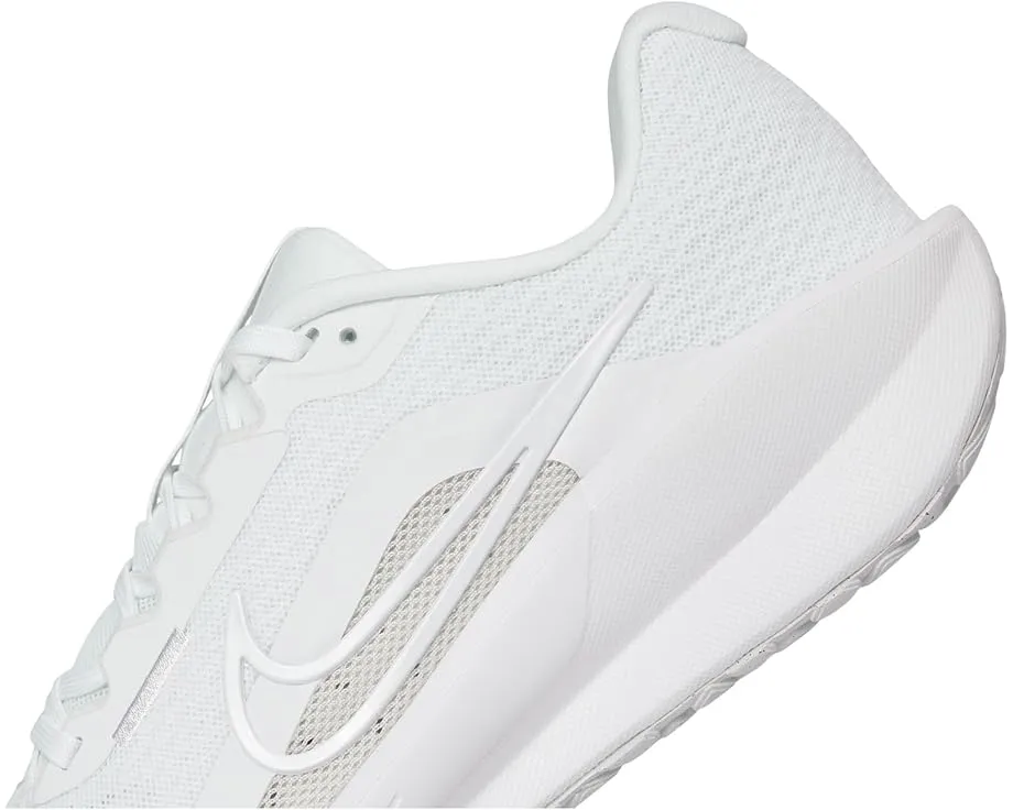 Кроссовки Nike Downshifter 13 с обновленной амортизацией для бега