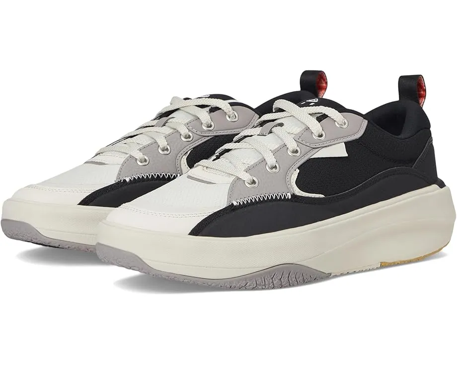 Кроссовки Reef Fanning с амортизацией и открывалкой на подошве