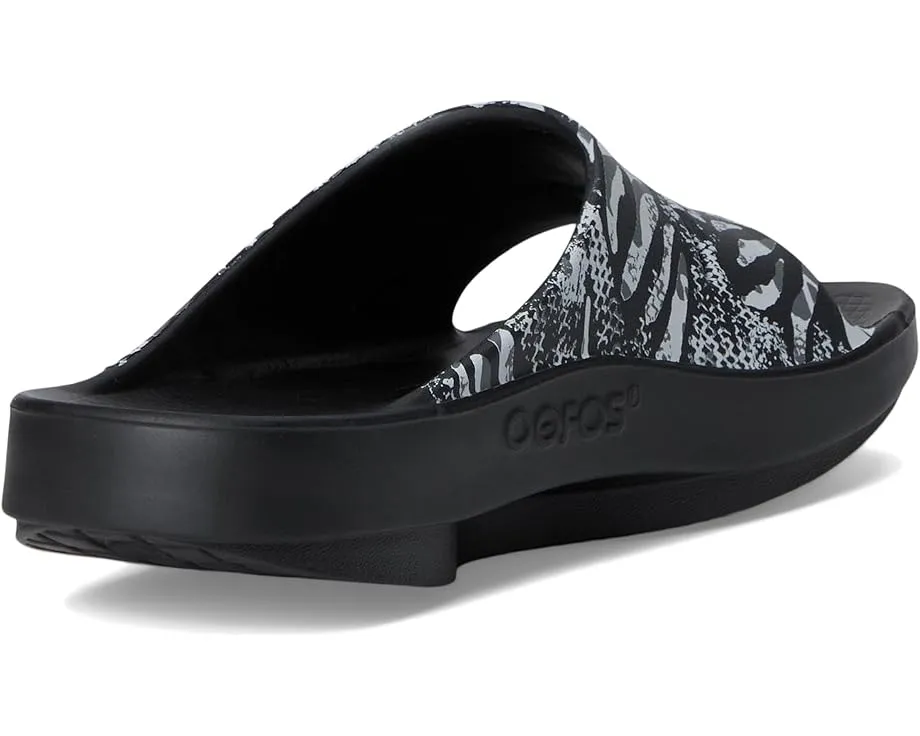 Сланцы OOFOS Ooahh Limited с печатным верхом из пены и технологией восстановления
