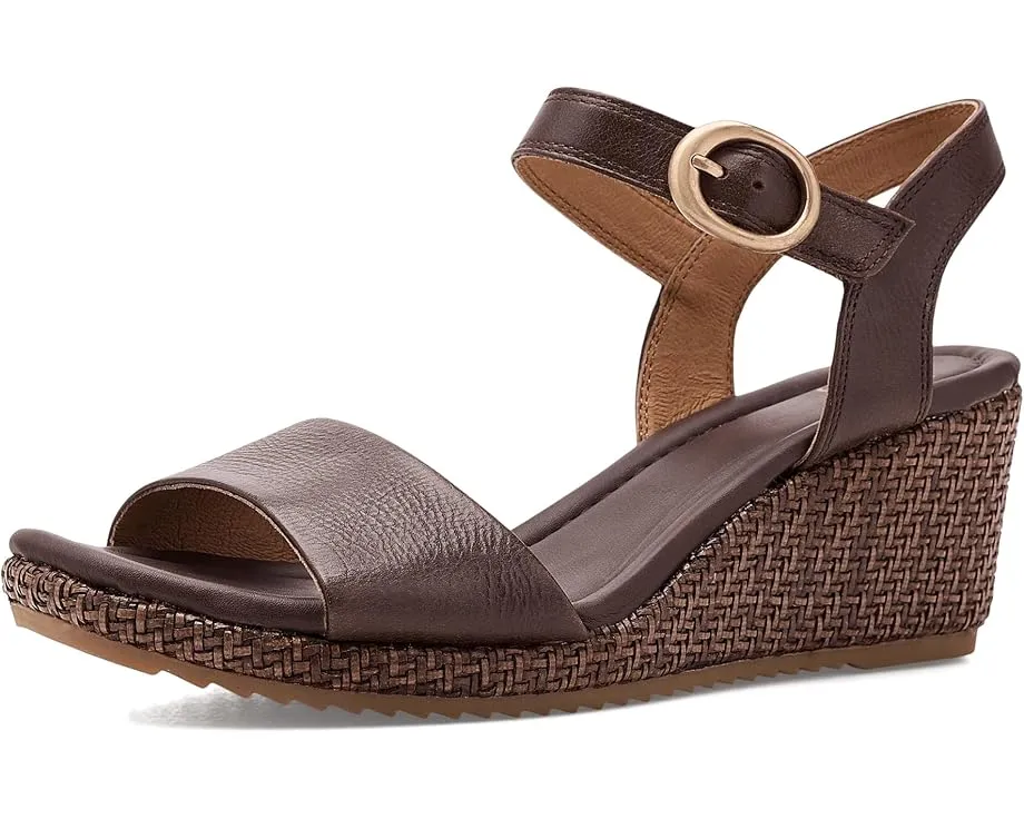 Босоножки Sofft Inez Leather на танкетке
