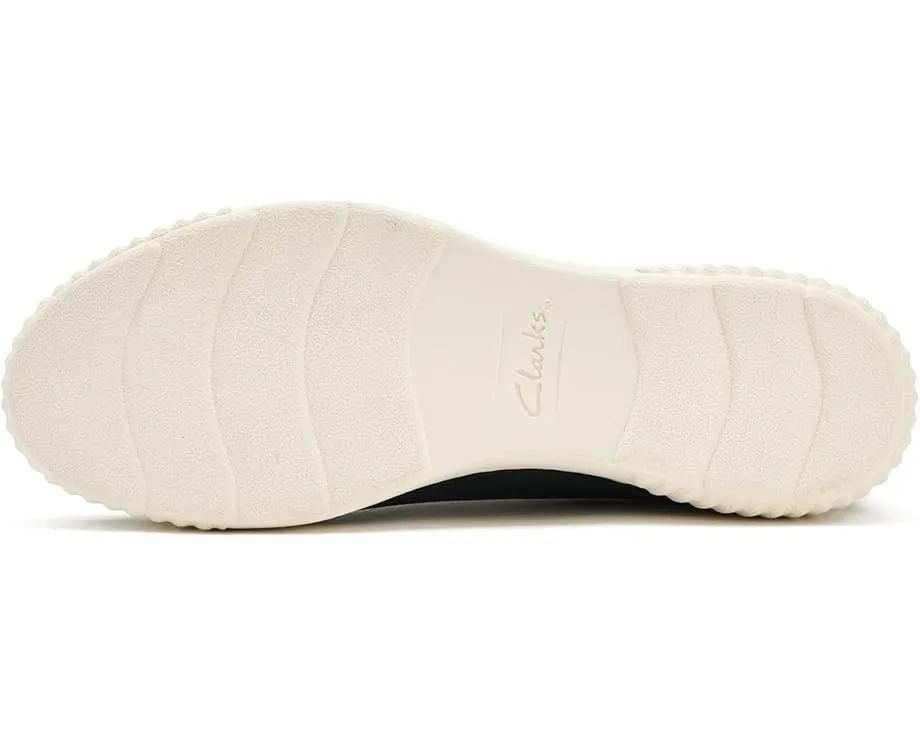 Ботинки Caroline Rio от Clarks с лазерной перфорацией и боковой молнией