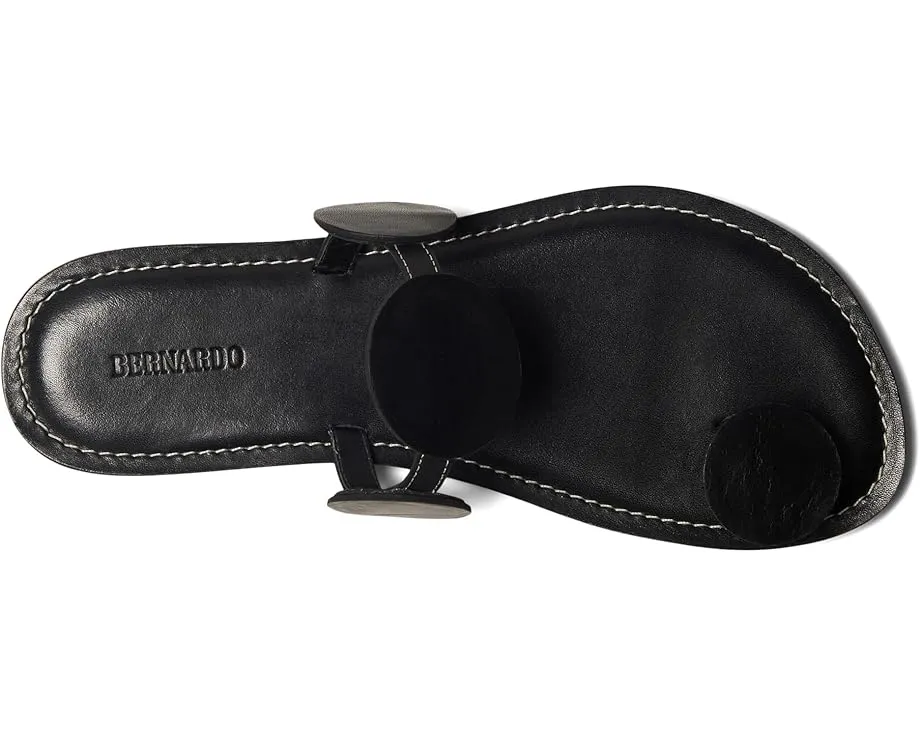 Сандалии Bernardo New Moon без каблука с кожаными дисками и удобной стелькой