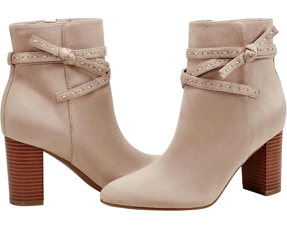 Ботильи Bandolino Ocorn с ремешками и узлом на боку на массивном каблуке