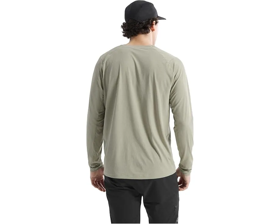 Футболка Arc'teryx Cormac с длинным рукавом для активного отдыха