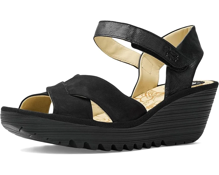 Сандалии FLY LONDON Yorg607fly на танкетке с ажурным дизайном и ремешком на липучке