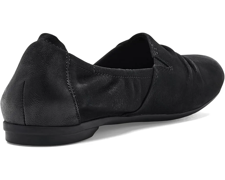 Туфли Clarks Rena Way на плоском ходу из кожи
