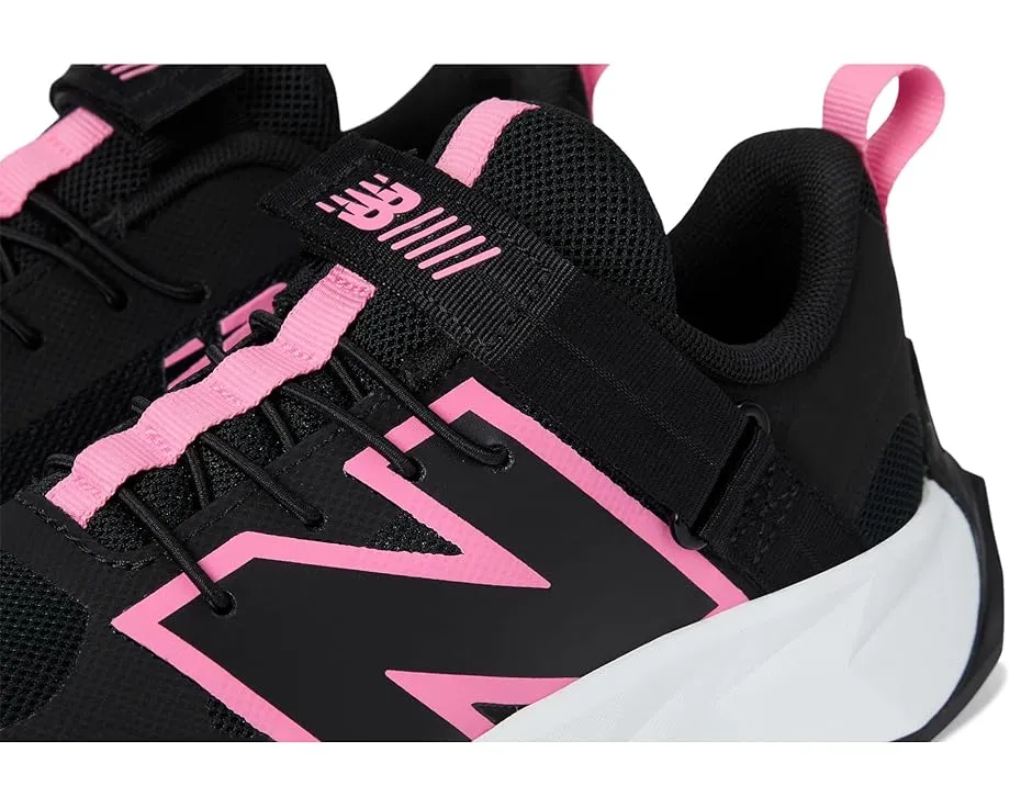 New Balance Kids Fuelcell Play кроссовки на резинке с верхней лямкой и защитой носка