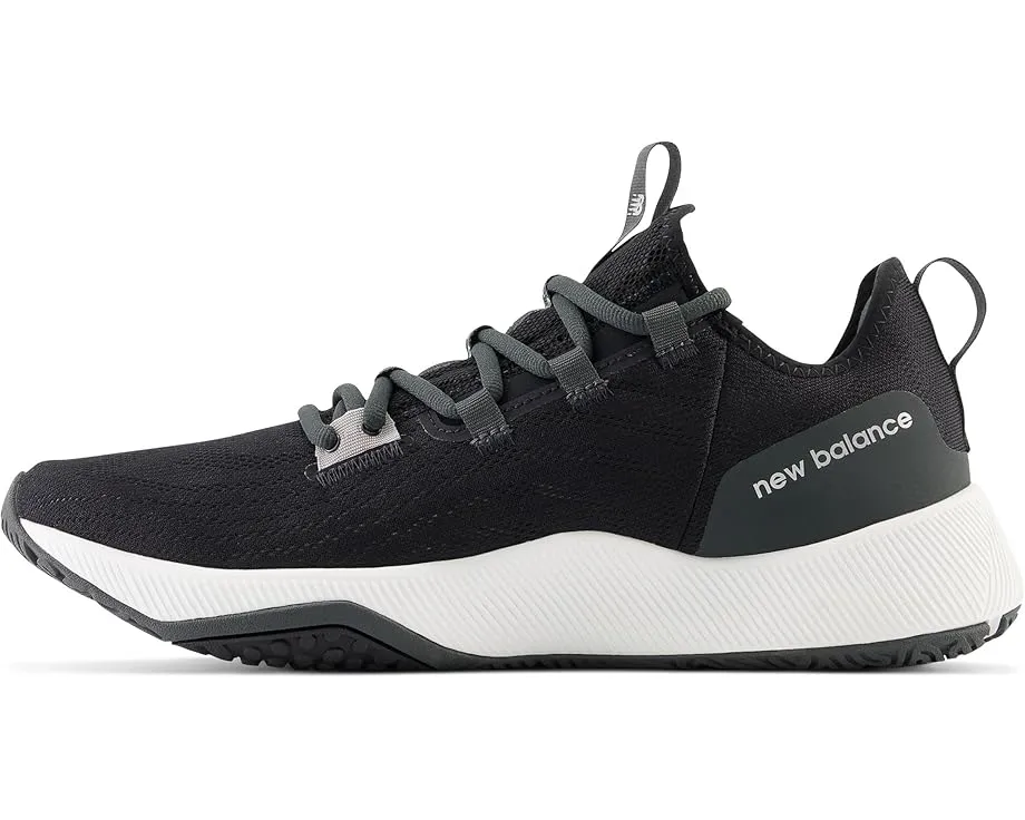Тренировочные кроссовки New Balance FuelCell Trainer V2 с технологичной подошвой