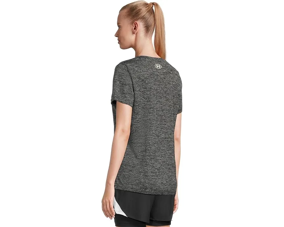 Under Armour футболка Tech Short Sleeve V-Neck Twist с V-образным вырезом и короткими рукавами