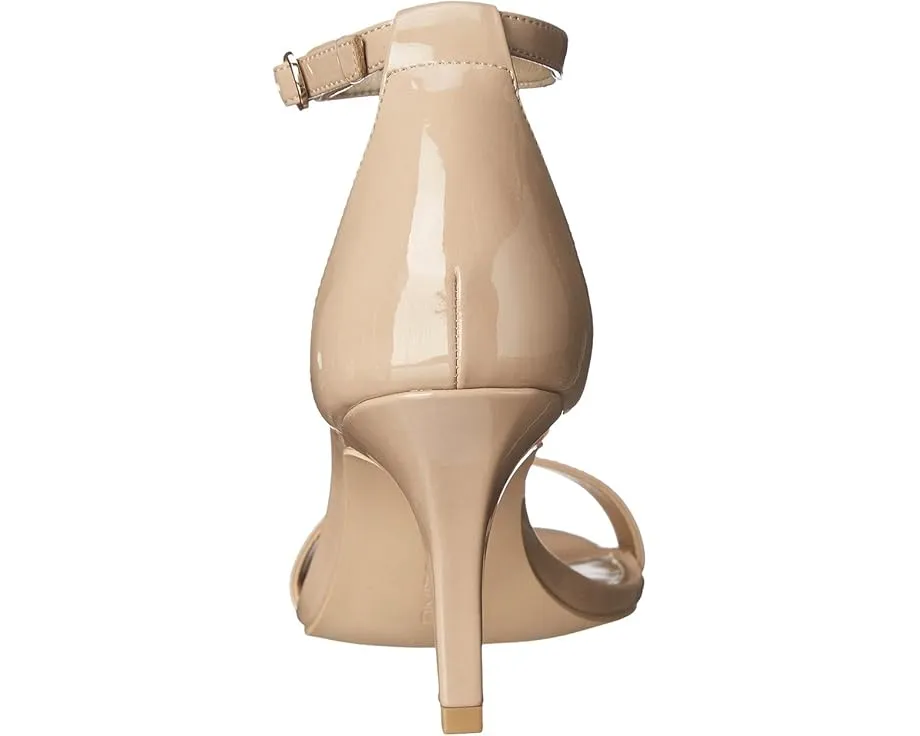 Босоножки Bandolino Madia с регулируемой лямкой на щиколотке и обернутым каблуком