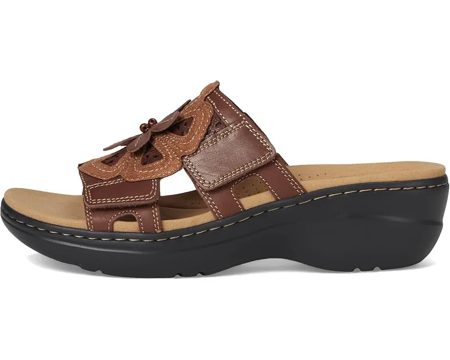 Сандалии Clarks Merliah 2 Belle на клиновидном каблуке с ремешками