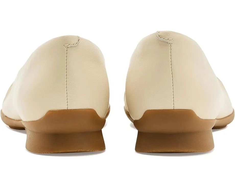 Балетки Clarks Jazmynn Lo из мягкой кожи с круглым носком и удобной стелькой