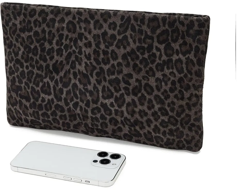 Клатч Bettina Leppo из мягкой кожи с принтом под животное AllSaints