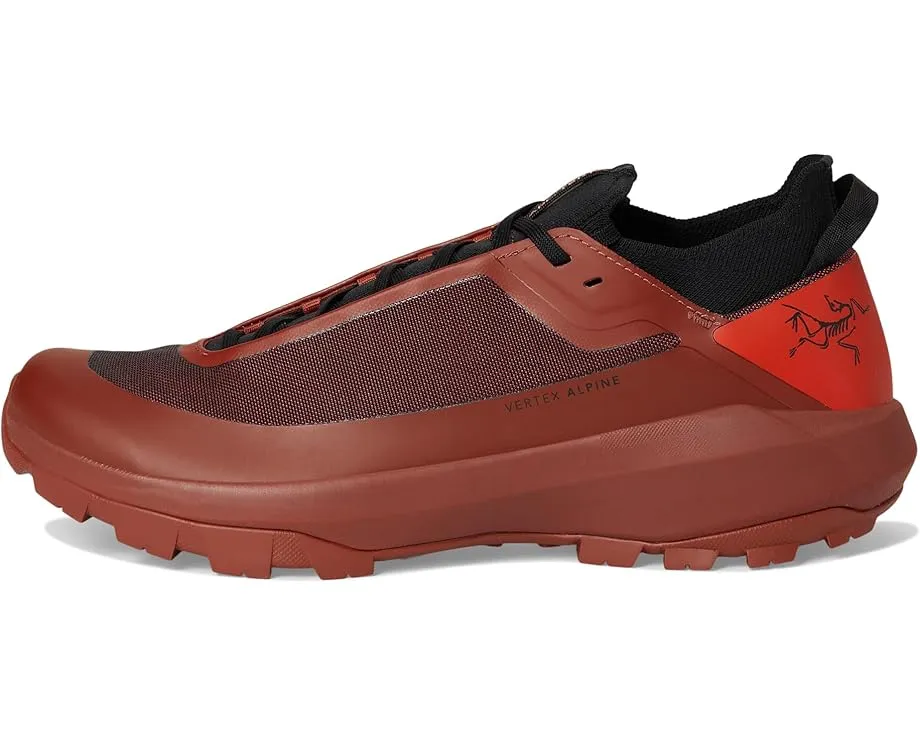 Кроссовки Vertex Alpine с цельным мыском и подошвой Vibram MegaGrip