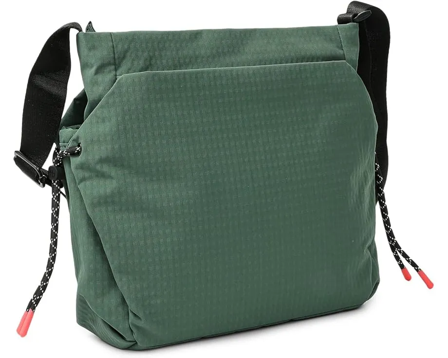 Большой кроссбоди Hedgren Makoto с регулируемыми боковыми карманами