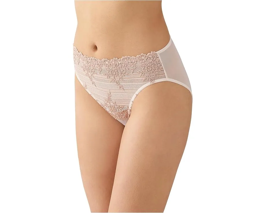 Трусики Wacoal Embrace Lace Hi-Cut Brief с кружевной отделкой и хлопковой вставкой