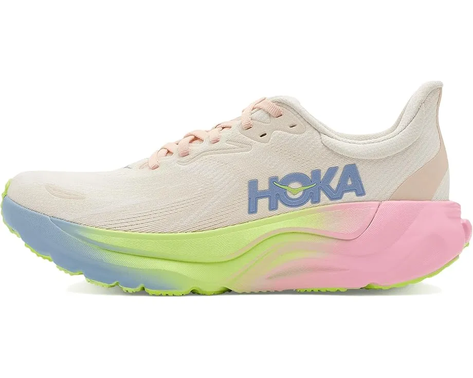 Стабилизирующие кроссовки Hoka Arahi 8 для бега с поддержкой