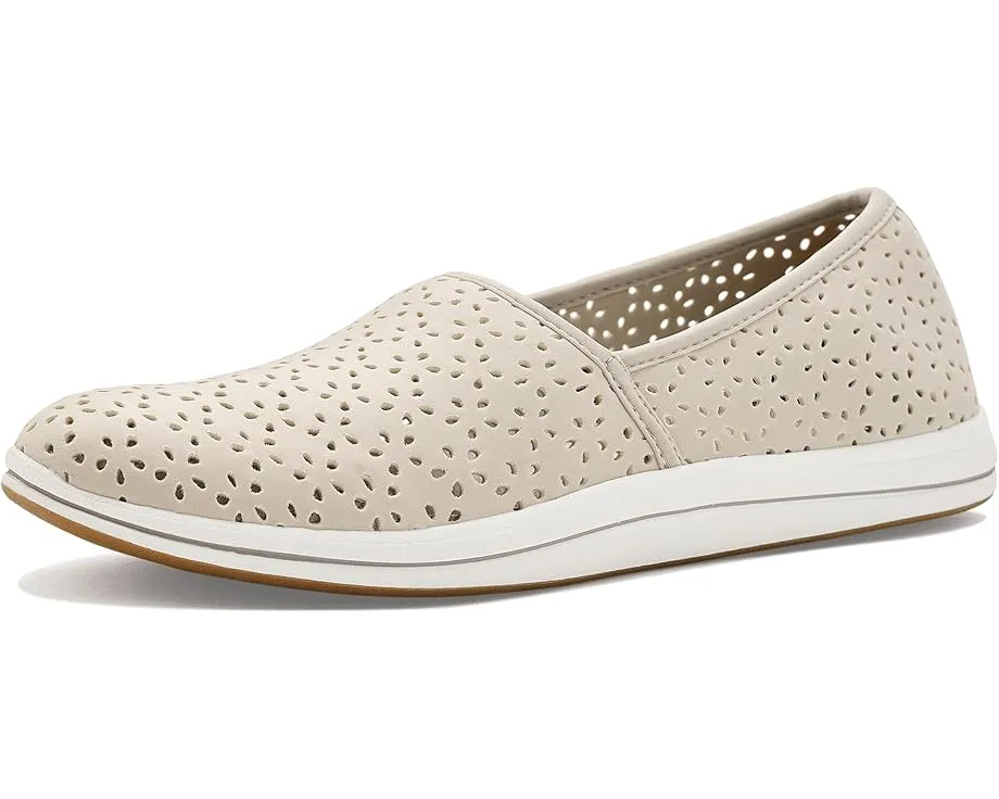 Слипоны Breezesky Air от Clarks с эластичными вставками и стелькой Cloudsteppers