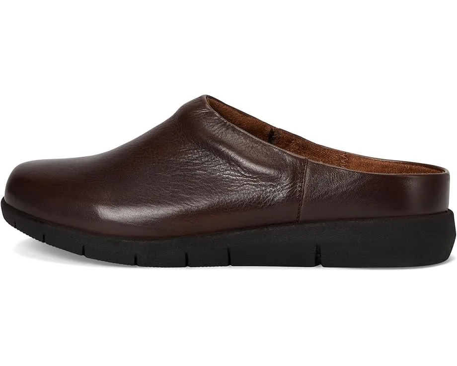 Мокасины SoftWalk Andria с эластичными вставками и круглым носком