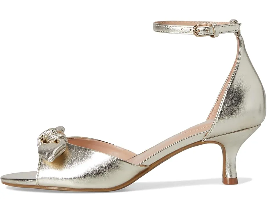 Босоножки Bandolino Andora на тонком каблуке с бантом и ремешком