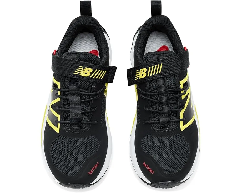 Детская обувь New Balance Fuelcell Play v1 на липучке с защитой носка и FuelCell пеной