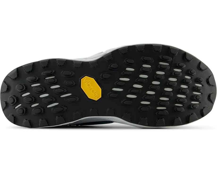 Трейловые кроссовки New Balance Fresh Foam X Hierro v8 с подошвой Vibram