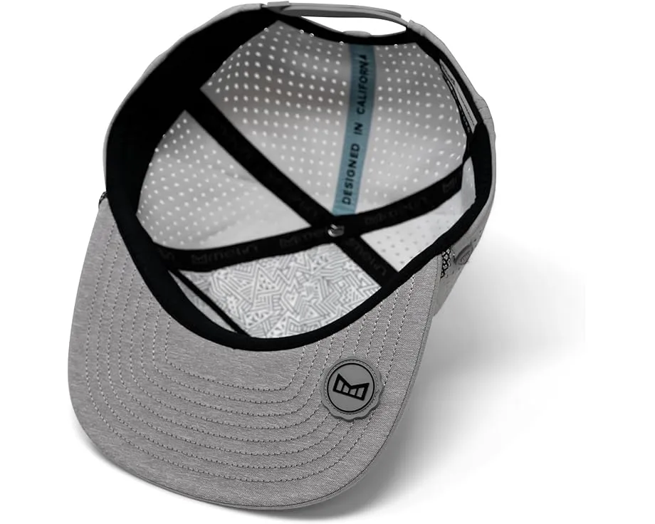 Бейсболка melin Hydro Coronado Brick с гидрофобной технологией и перфорацией